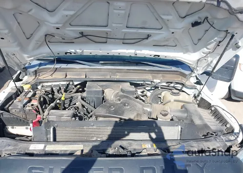 2011 Ford F-250 Xl z USA, uszkodzony, nr VIN 1FT7W2B62BEC98292